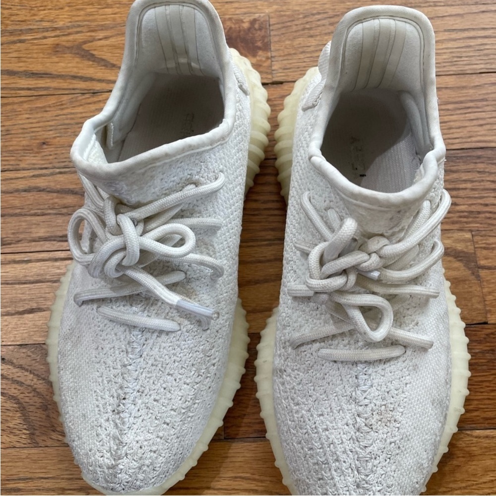 Yeezy Boost 350​